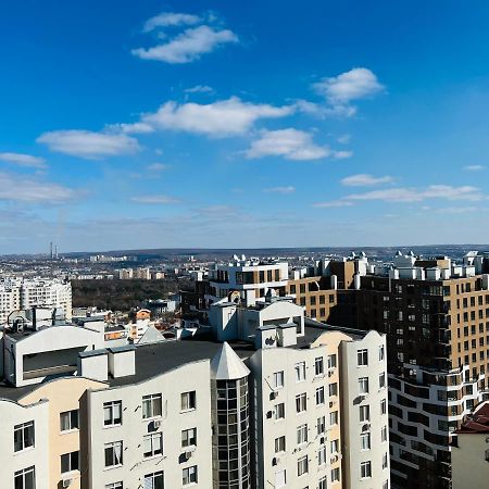 Comfortable Apartment With A Panoramic View Chisináu Exterior foto