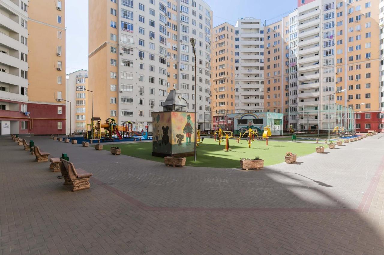 Comfortable Apartment With A Panoramic View Chisináu Exterior foto